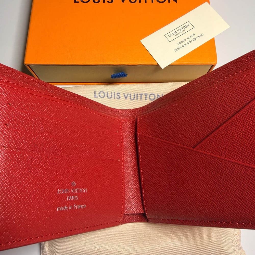 Louis Vuitton x Supreme Red Leather Bifold Wallet - Picture 4 of 5